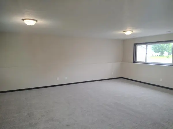 1213 Olivia Street SE ST SE, New Prague, MN 56071