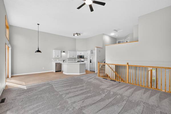 22413 Evergreen CIR, Forest Lake, MN 55025