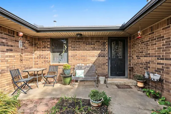 106800 S 3450 RD, Meeker, OK 74855