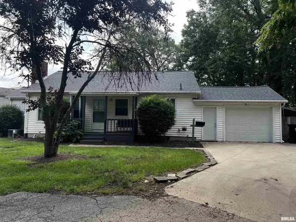 505 1/2 BOWLES DR, Normal, IL 61761