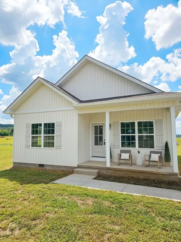3631 Greenhaw Rd, Decherd, TN 37324