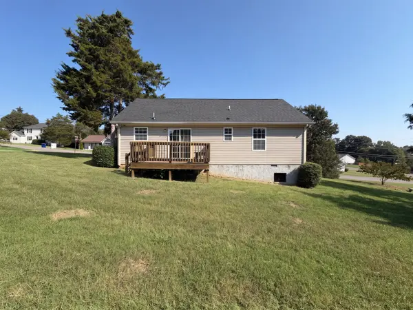 1303 St Hubbins Dr, La Vergne, TN 37086