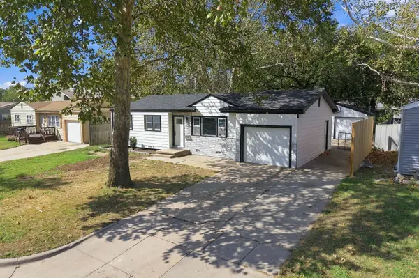1715 N Joann St, Wichita, KS 67203