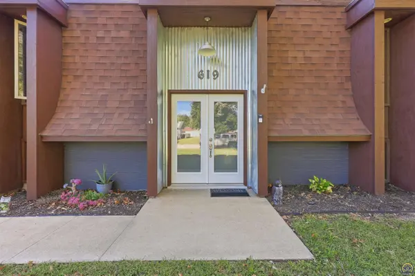 619 Walnut ST, Silver Lake, KS 66539