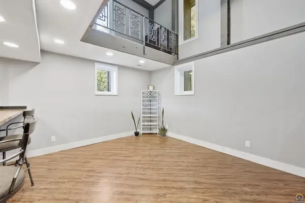 619 Walnut ST, Silver Lake, KS 66539