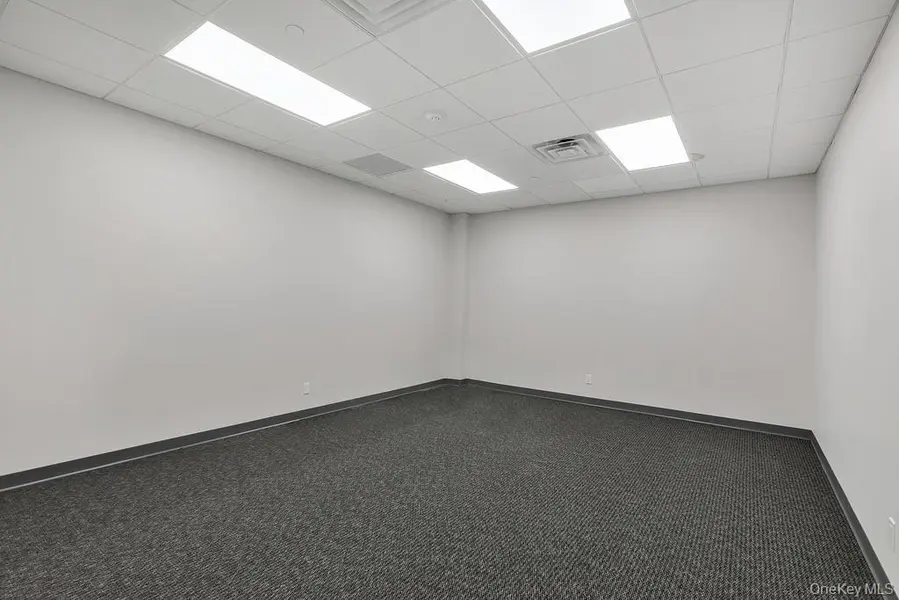 425 New York AVE, Huntington, NY 11743