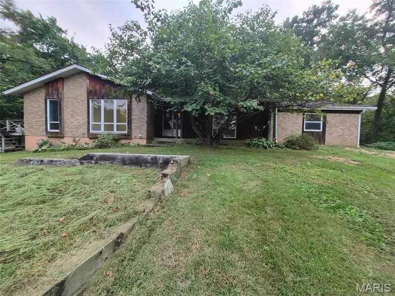 58254 Dow Trail, Hannibal, MO 63401