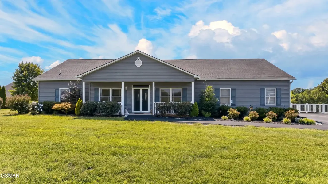1971 Harbor Hills Drive, Dandridge, TN 37725