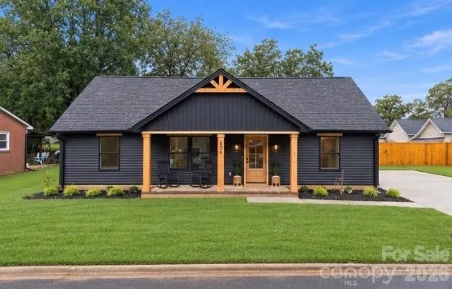 304 E Garden ST, Landis, NC 28088