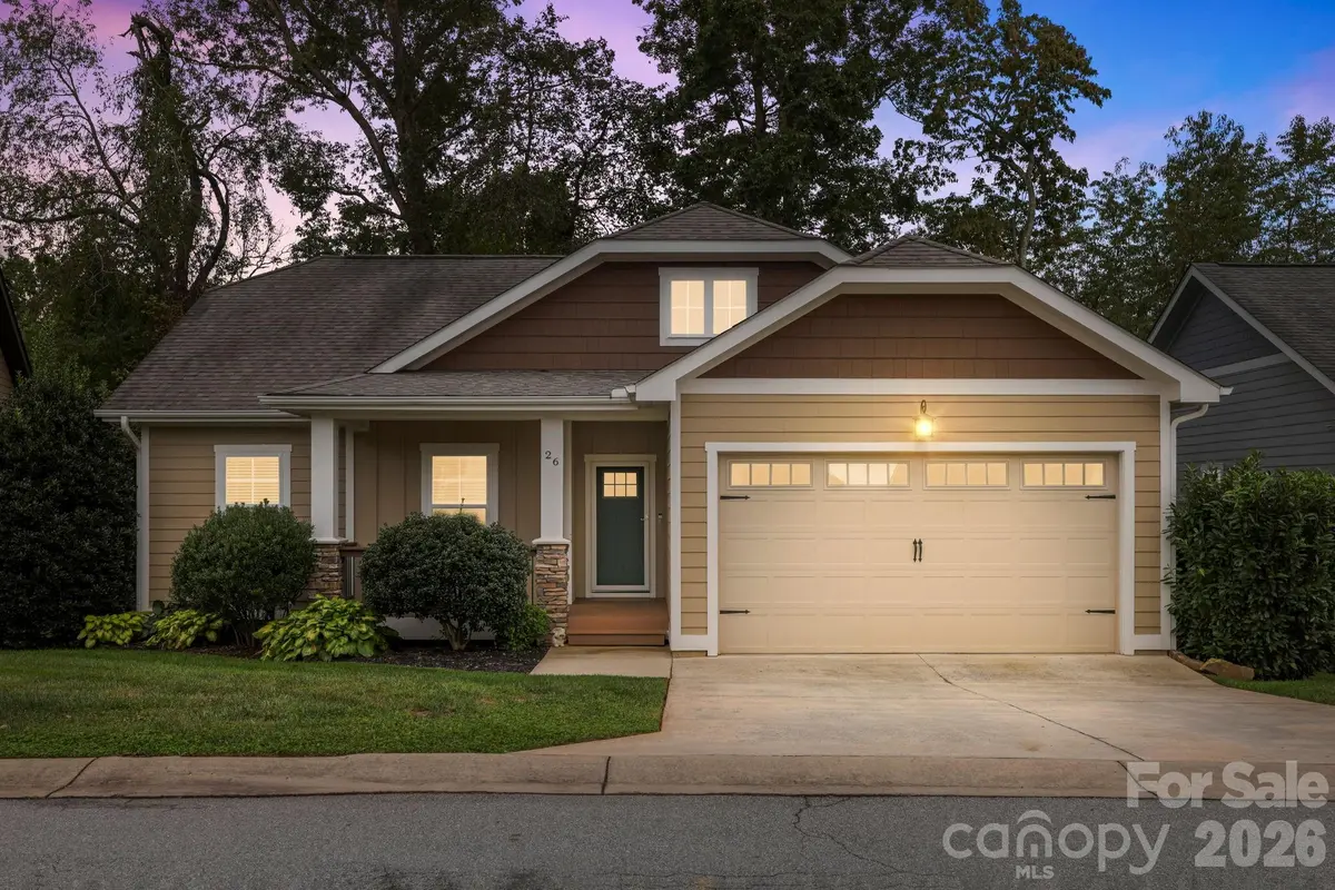 26 Asher LN, Arden, NC 28704
