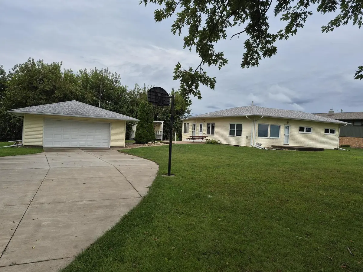 1796 US Route 67 HWY, Milan, IL 61264