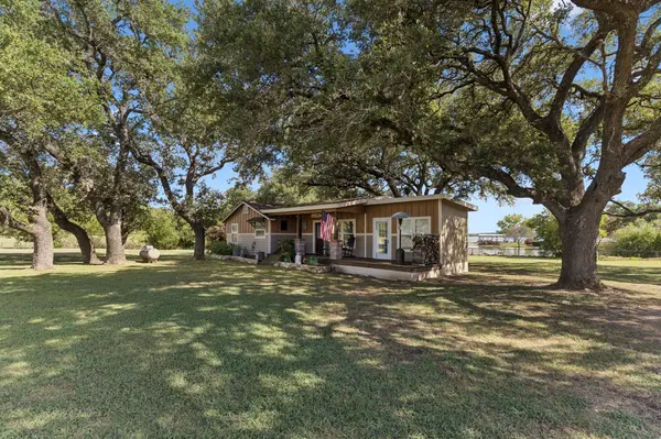 510 County Road 221, Tow, TX 78672