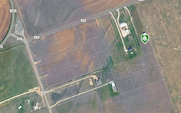 3001 Dolphin (lot 2) DR, Coupland, TX 78615