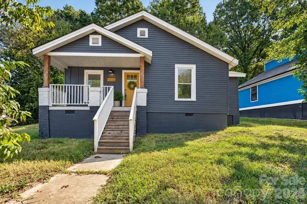 216 N Vance ST, Gastonia, NC 28052