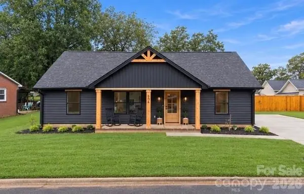 304 E Garden ST, Landis, NC 28088