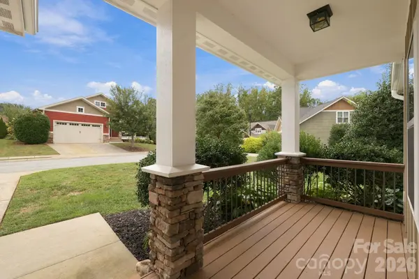 26 Asher LN, Arden, NC 28704