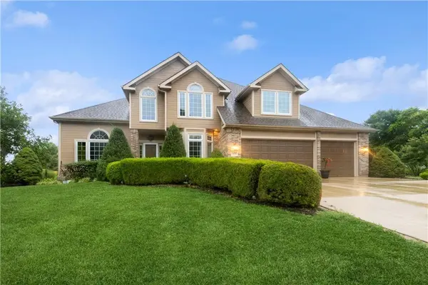 15498 Cedar LN, Basehor, KS 66007