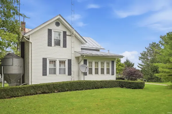 1574 W 400 S. ***, Portland, IN 47371