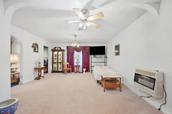 1574 W 400 S. ***, Portland, IN 47371