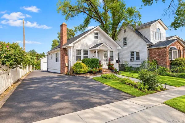 2930 Stevens ST, Oceanside, NY 11572