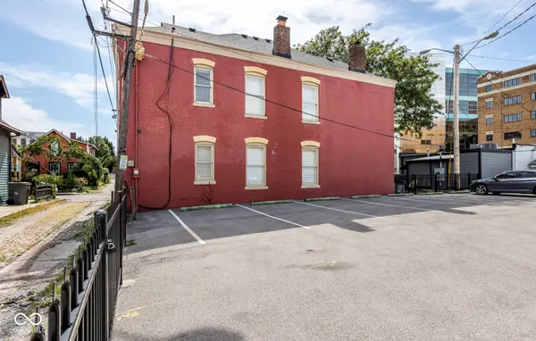 108 E 9th ST, Indianapolis, IN 46202