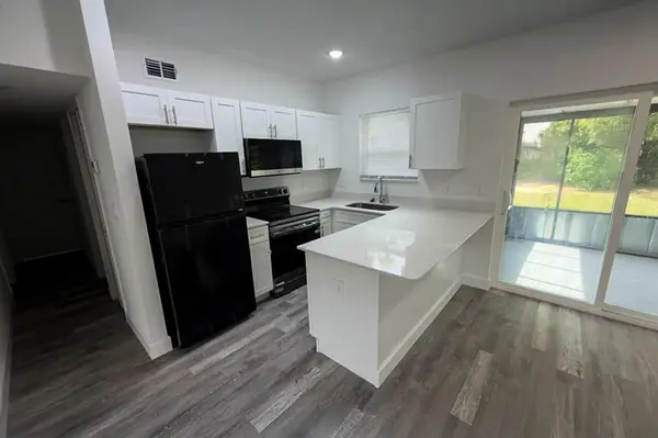 1701 TALLAHASSEE DR, Daytona Beach, FL 32117