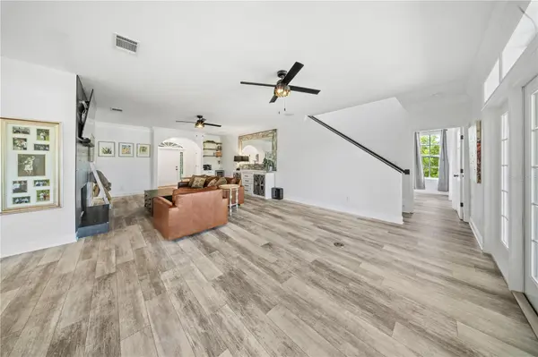 1456 N JASMINE AVE, Tarpon Springs, FL 34689