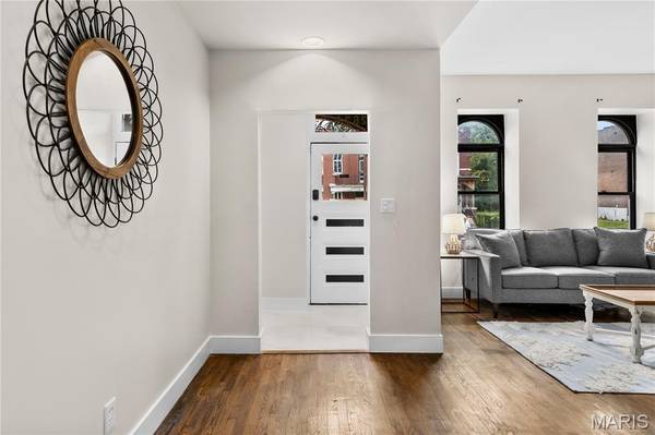 2628 Allen AVE, St Louis, MO 63104