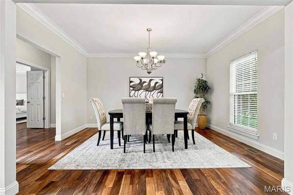 1316 Legacy Pointe LN, Fenton, MO 63026