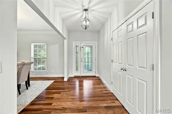 1316 Legacy Pointe LN, Fenton, MO 63026