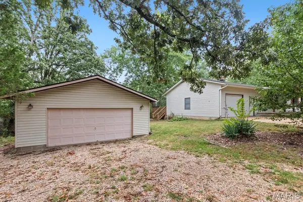 1476 E Springfield RD, Sullivan, MO 63080