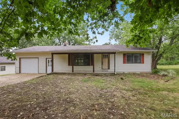 1476 E Springfield RD, Sullivan, MO 63080