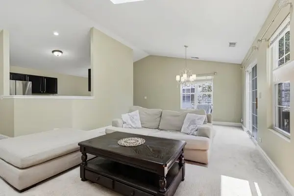 2481 Stoughton CIR, Aurora, IL 60502