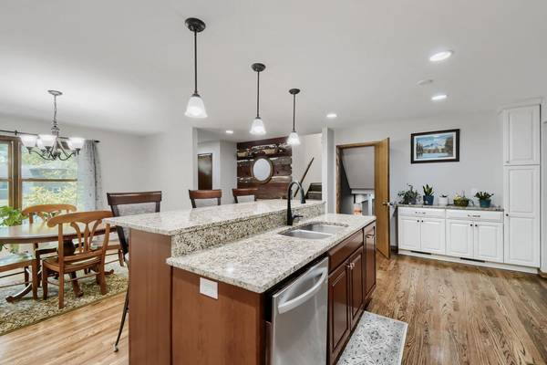 10439 Thrush ST NW, Coon Rapids, MN 55433