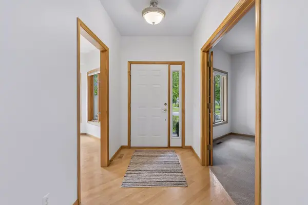 9296 Tewsbury BND, Maple Grove, MN 55311
