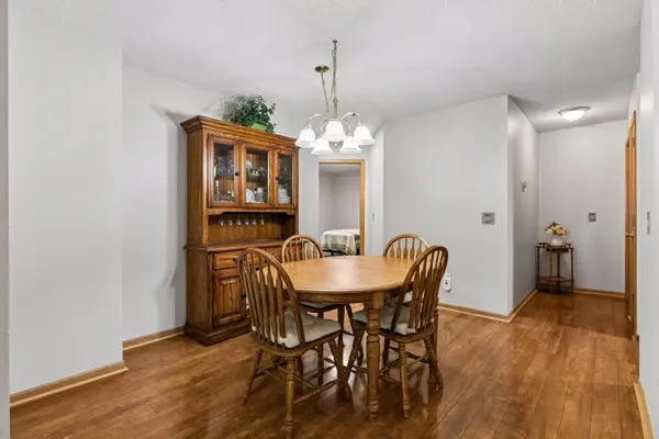 3070 Timberwood CT #32, Eagan, MN 55121