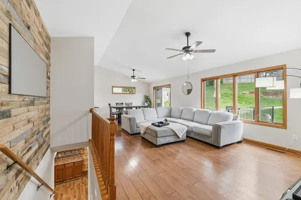 2086 20th ST, Zumbrota, MN 55992