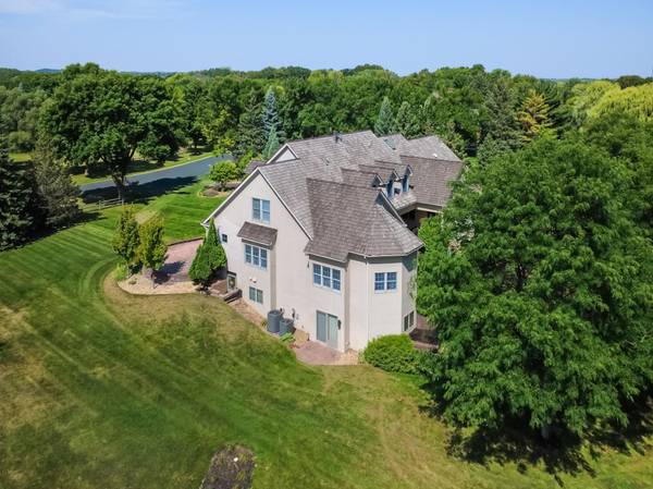 500 Navajo RD W, Medina, MN 55340
