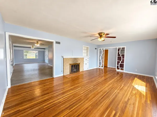 46 Random Rd, Hutchinson, KS 67502
