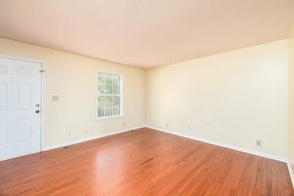 435 Kelsey Dr, Clarksville, TN 37042