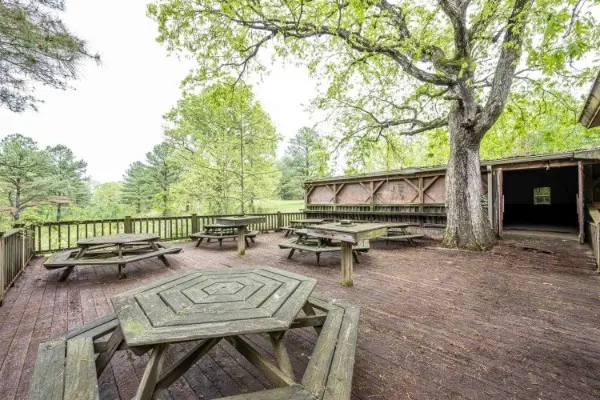 752 Bobs Landing Rd, Bath Springs, TN 38311