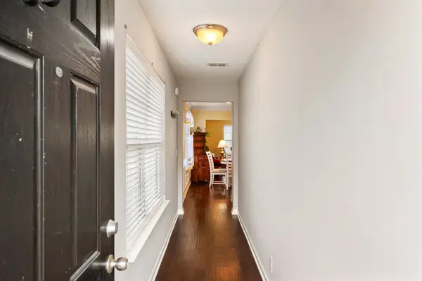 4316 Aurora Cir, Murfreesboro, TN 37127