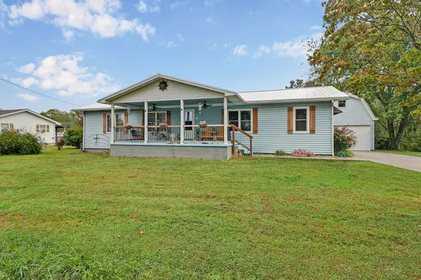 435 Patton Heights Cir, Jamestown, TN 38556
