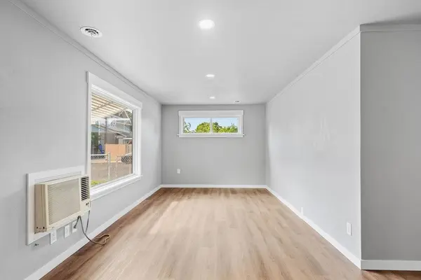 1712 N Walnut St, Spokane, WA 99205