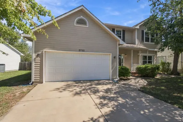 2732 N Beacon Hill Ct, Wichita, KS 67220
