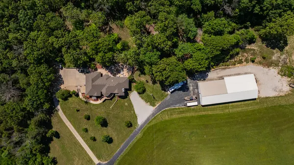 11755 N Farm Road 177, Fair Grove, MO 65648