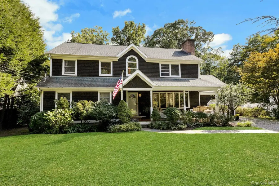 25 Wildwood RD, Katonah, NY 10536