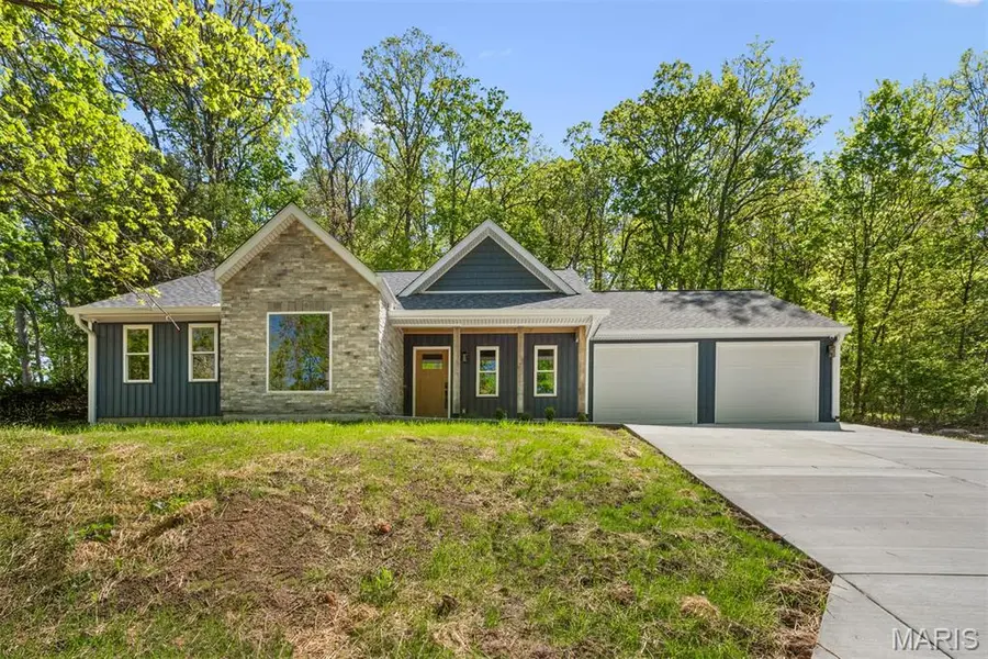 3112 Del Rio DR, High Ridge, MO 63049