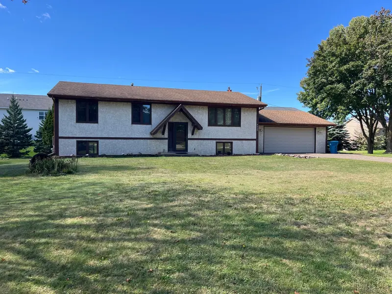 4459 Urbandale CT N, Plymouth, MN 55446