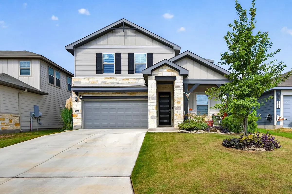 1237 Ella Crossing XING, New Braunfels, TX 78130